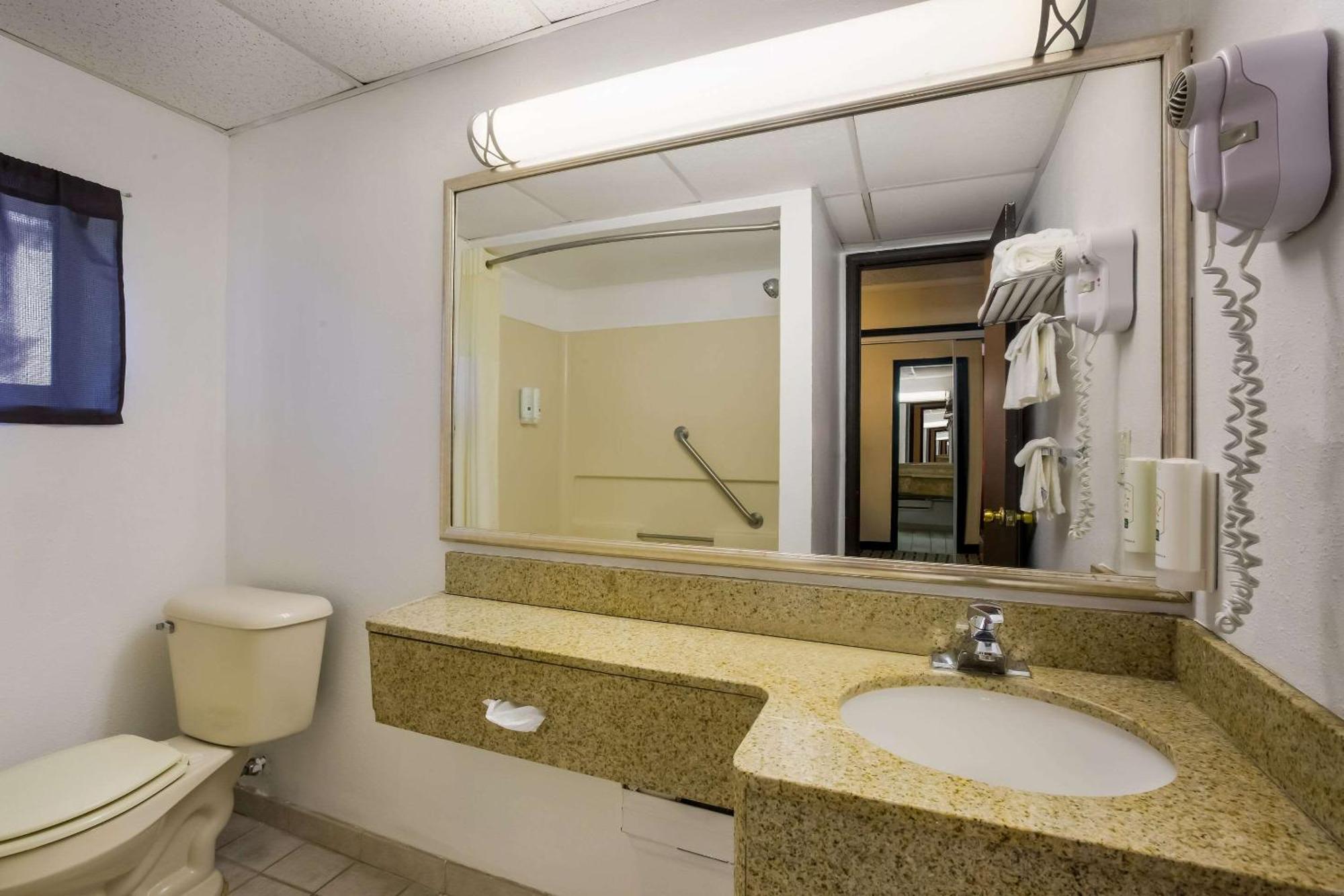 Quality Inn & Suites Millville Exterior foto